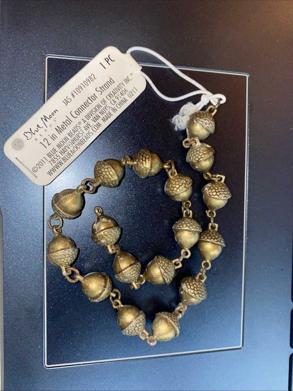 NWT RARE Antiqued Brass
Plated Pewter 10mm 3D
Connector Strand 12" Inches